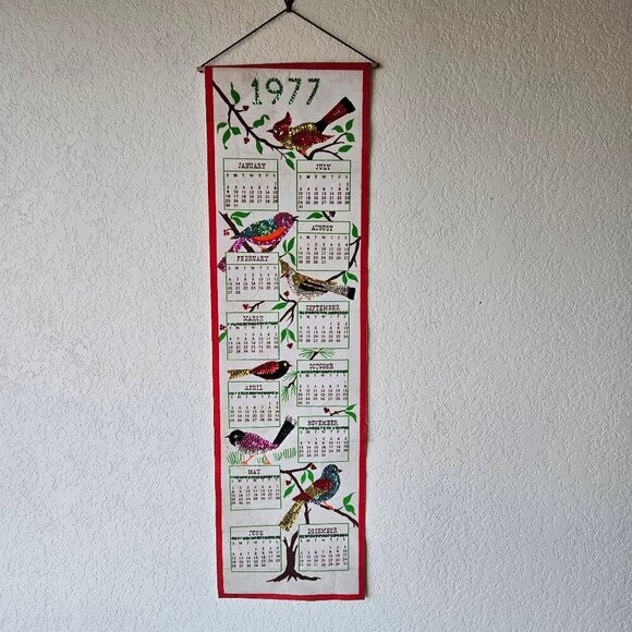 Vintage 1977 Hanging Felt Calendar Kit Birds Tree Red Handmade Sequin 34"x10" - Picture 1 of 7